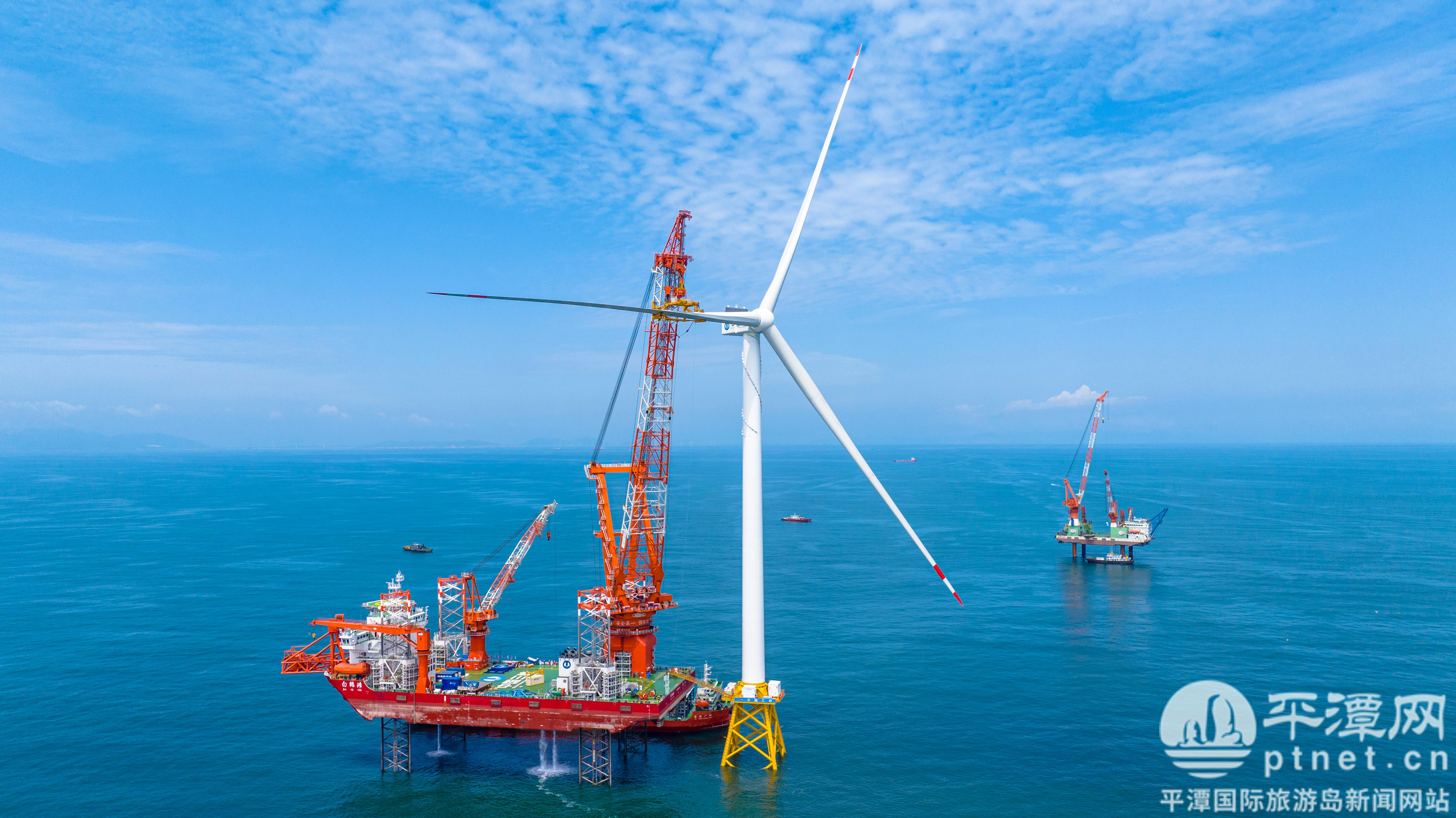 全球首台“巨无霸”吐绿电