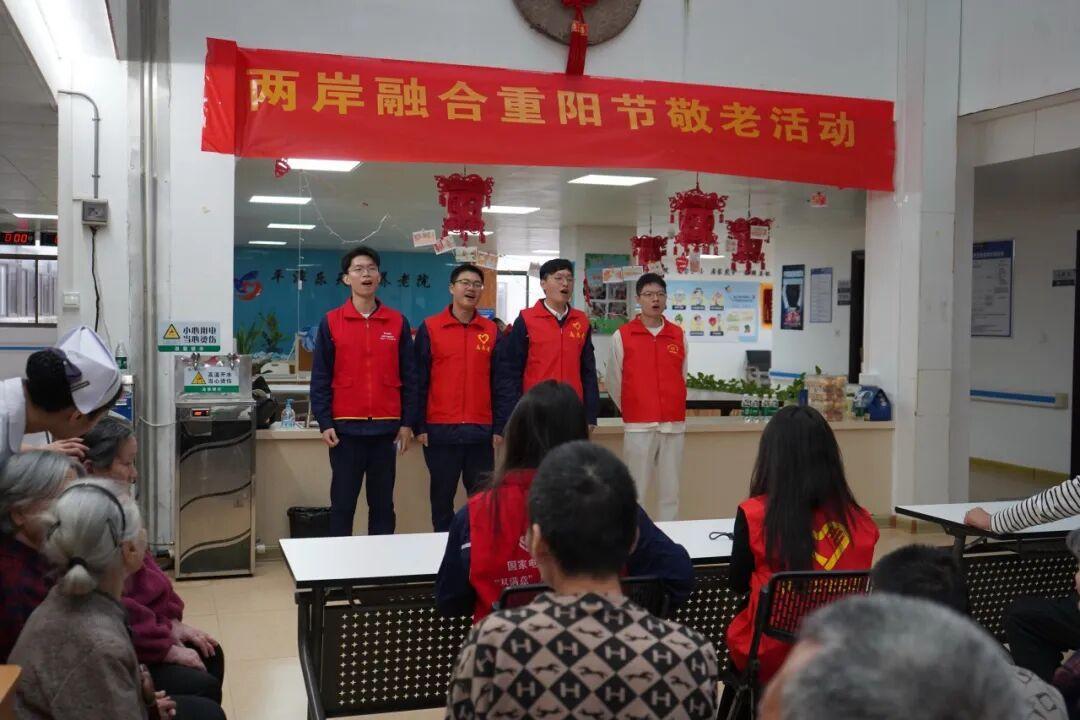 文明文化丨志愿服务走进养老院 情暖重阳护安康