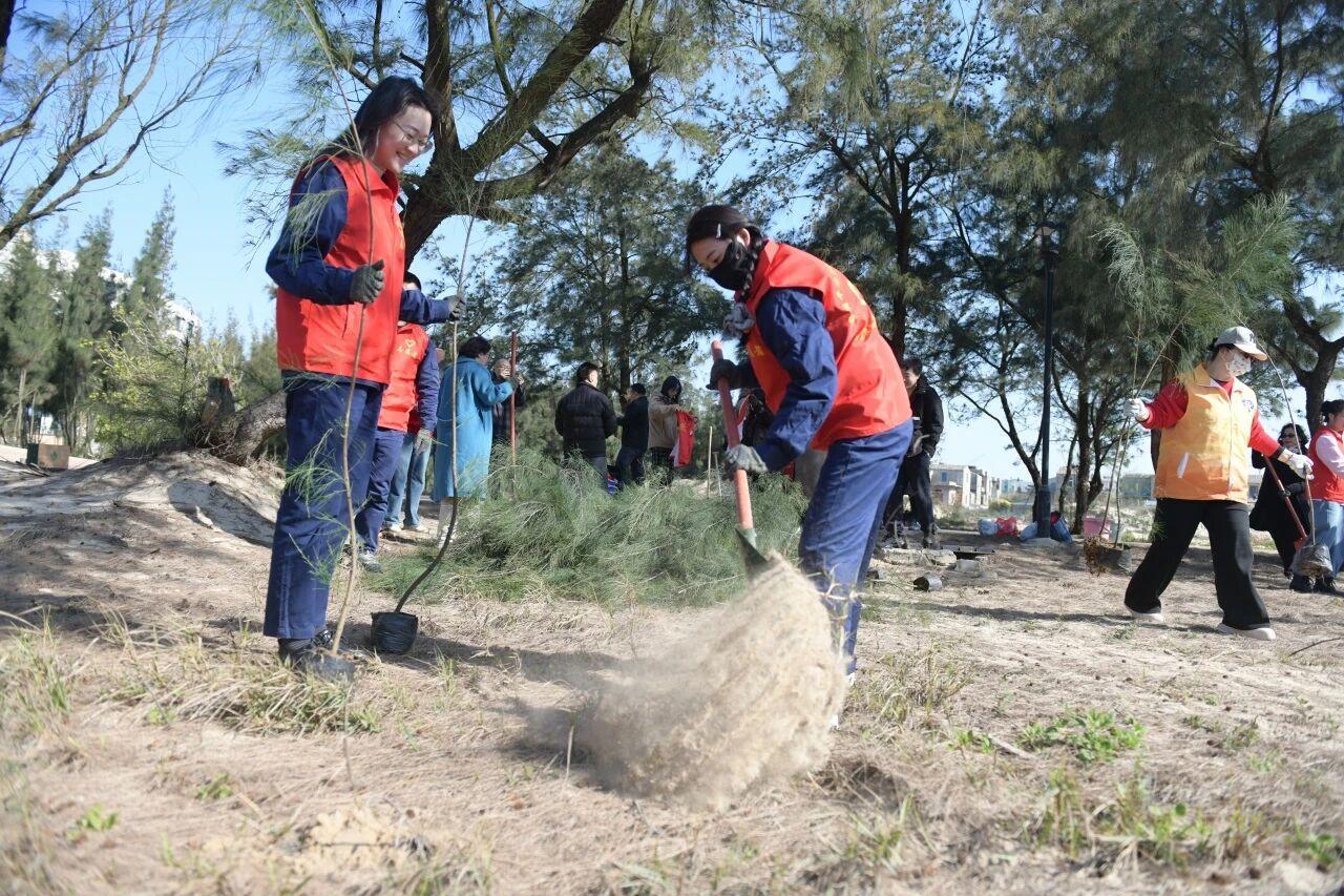 社会责任月 | 植树添新绿 两岸同心护生态