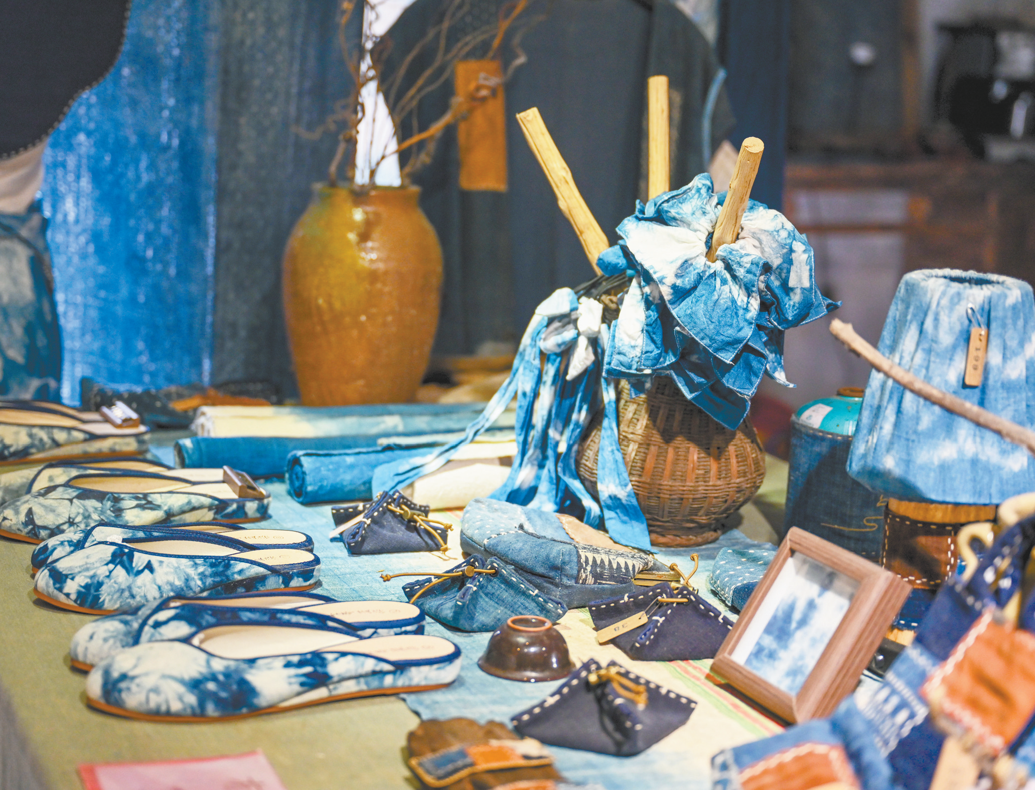 当蓝眼泪化为文创 平潭的夜便触手可及