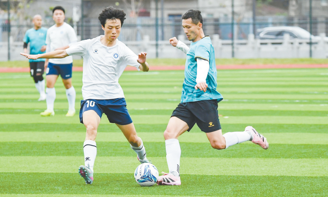 “闽超”平潭队队员施峥：以足球为媒 为家乡而战