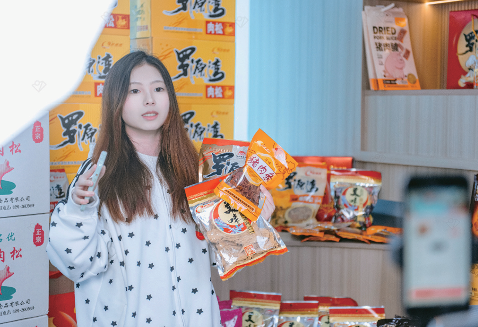 高校课堂变身直播间，实训实战培养全能型人才